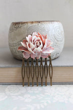 Load image into Gallery viewer, Dusty Pink Rose Comb - C1078