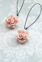 Load image into Gallery viewer, Light Pink Rose Earrings