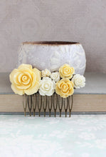 Load image into Gallery viewer, Yellow Rose Comb - C1050