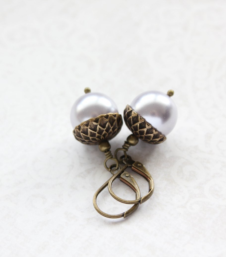Pearl Acorn Earrings - Light Mauve