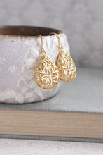 Load image into Gallery viewer, Gold Teardrop Filigree Earrings