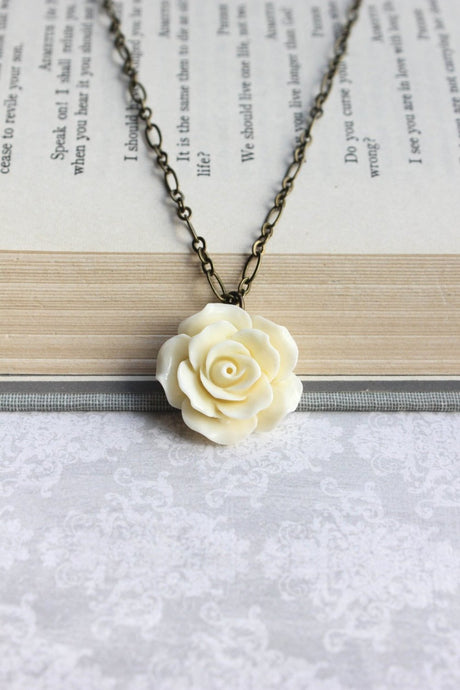 Cream Rose Necklace