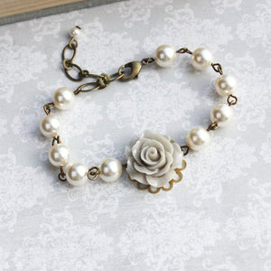 Bridemaids Bracelet - Roses and Pearls
